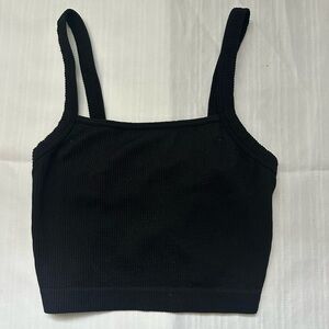 colsie black square crop top